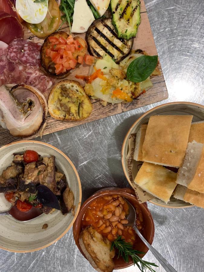 La Tenuta Di Trimalcione Pofi المظهر الخارجي الصورة